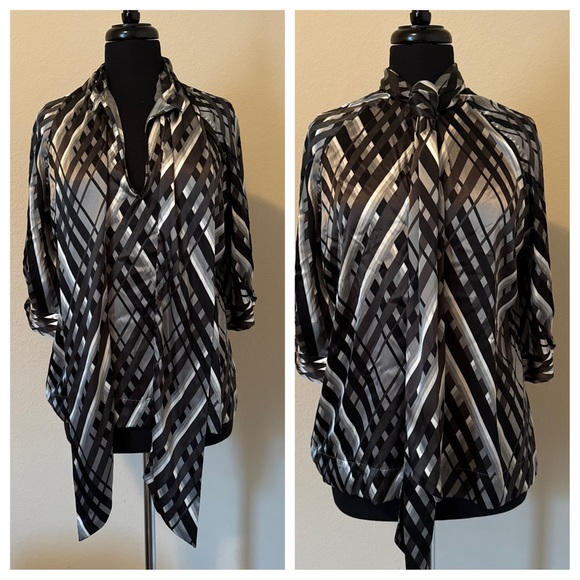 New York & Company Tops - New York & Company Women’s Short Sleeve Blouse M